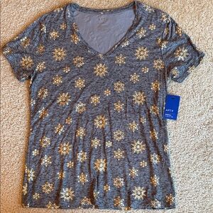 Apt 9 Essential Tee v neck holiday snow flake gray gold short sleeve top large